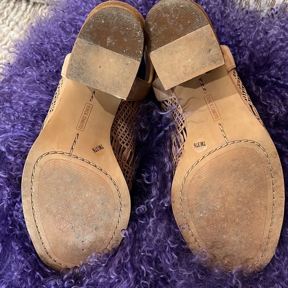 EUC Vince Camuto Booties - Picture 4 of 5